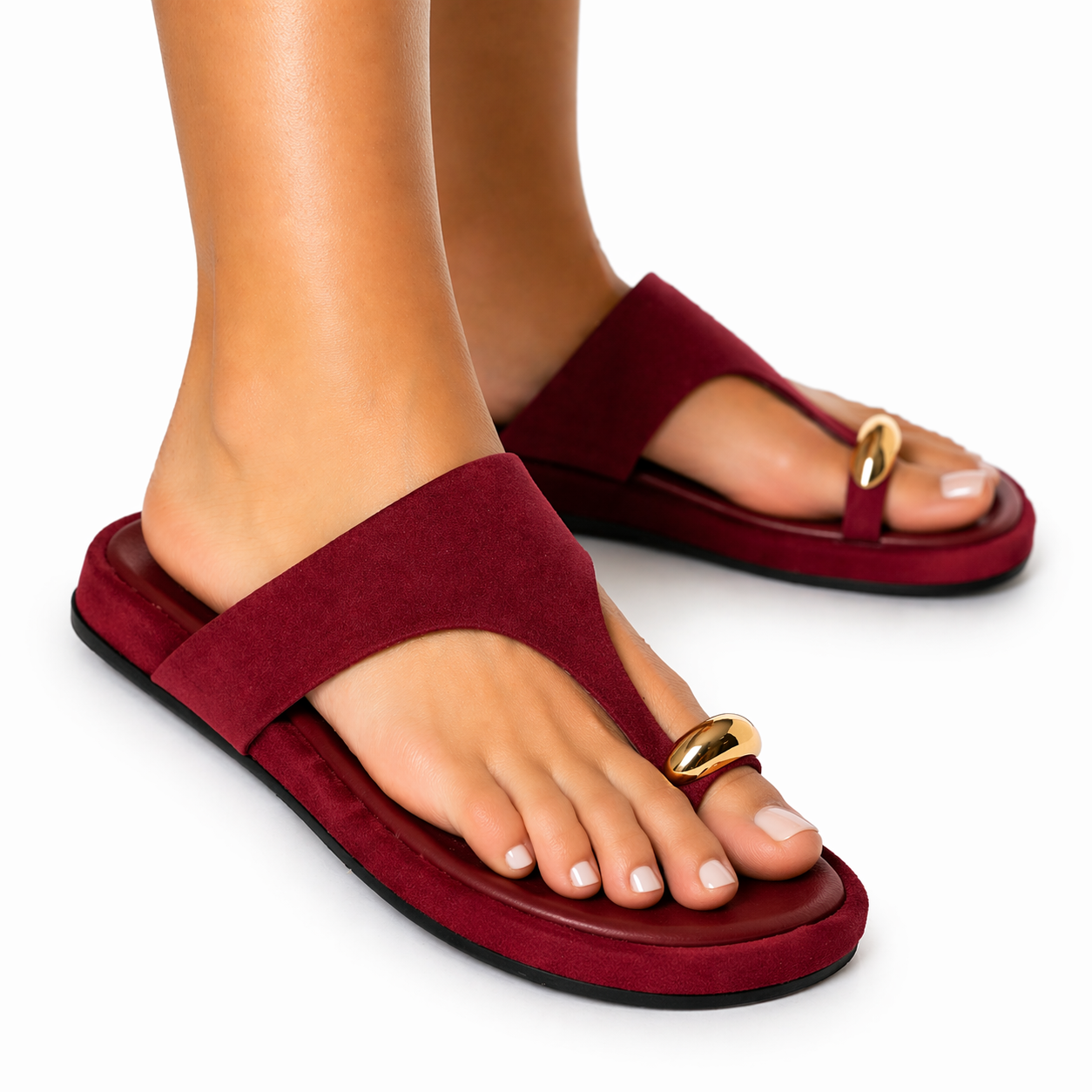 Claquettes Femme Bordeaux – Sandales Plates Élégantes avec Détail Doré – Confort Été
