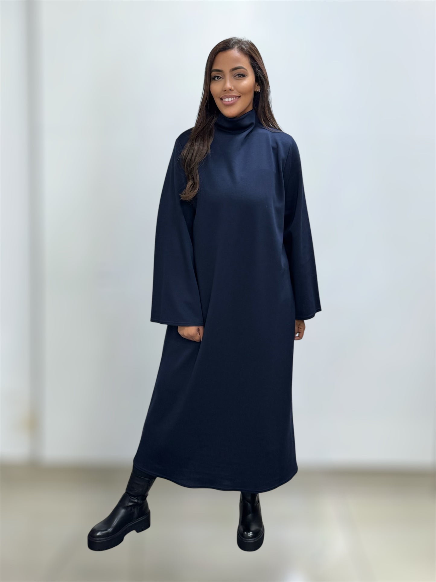Robe longue col montant