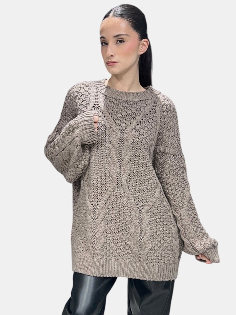 Pull en maille torsadée