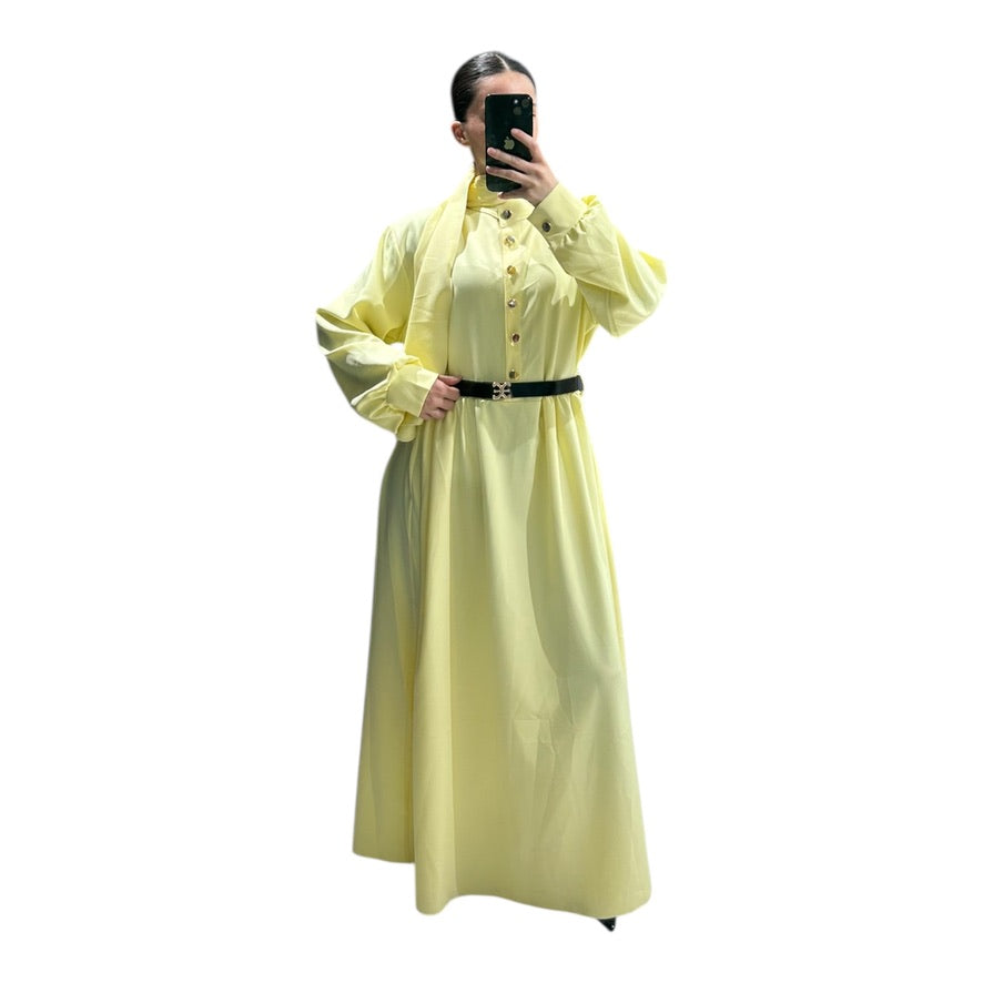 Robe longue élégante vendue avec voile assorti