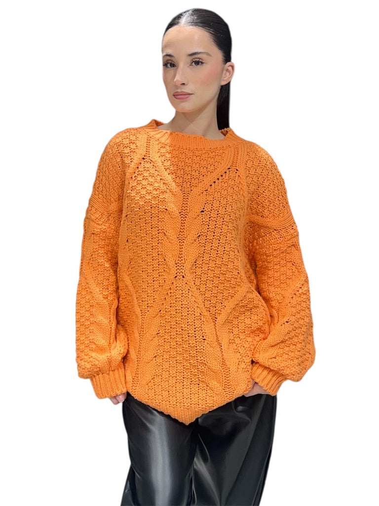 Pull en maille torsadée