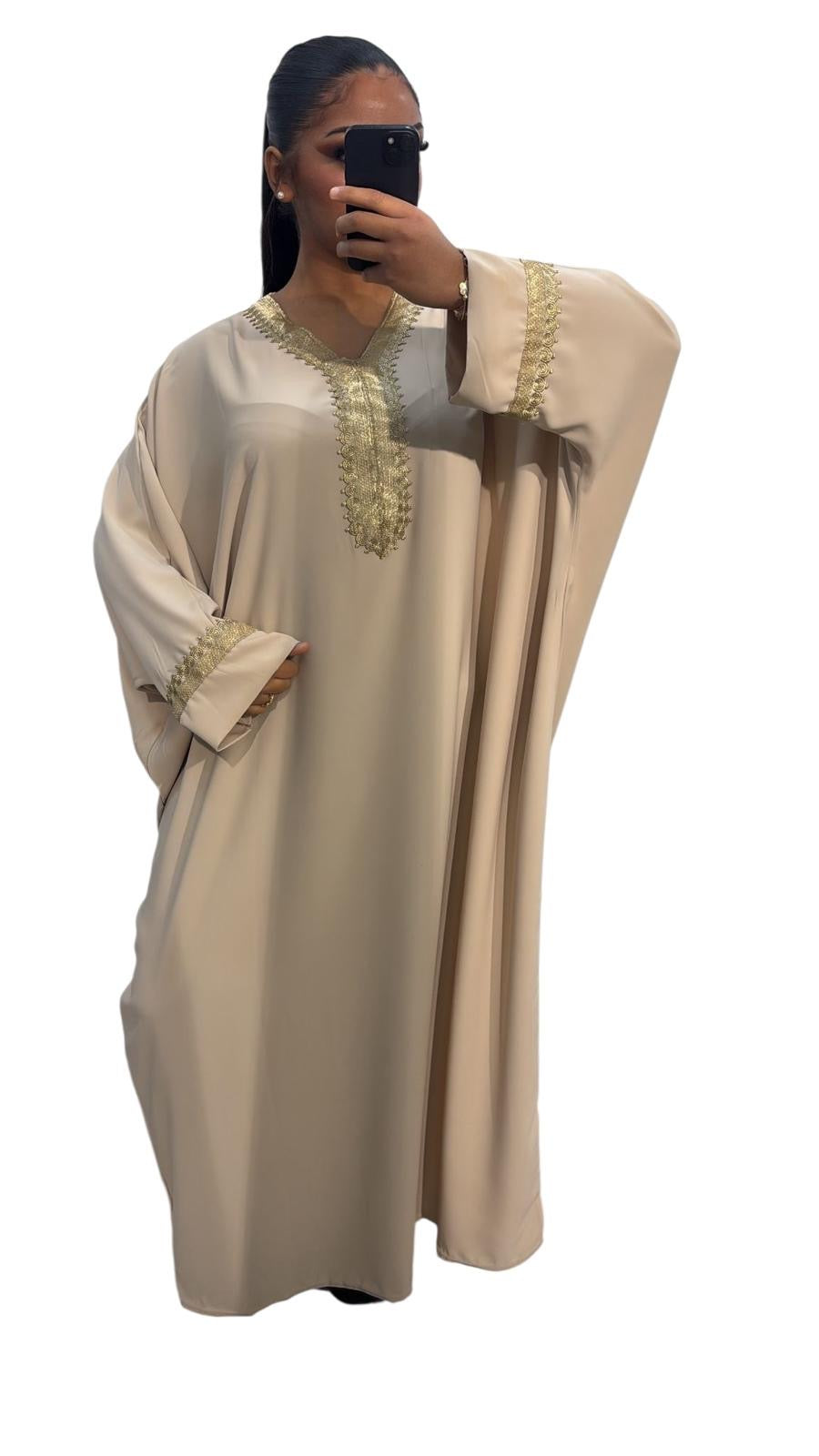 Abaya kaftan fluide avec broderies dorées – Plusieurs couleurs