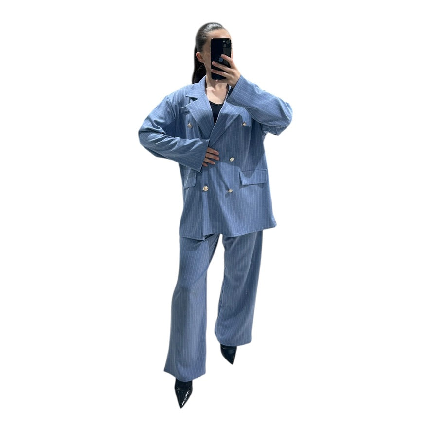 Ensemble tailleur oversize à rayures – Blazer double boutonnage & pantalon flare