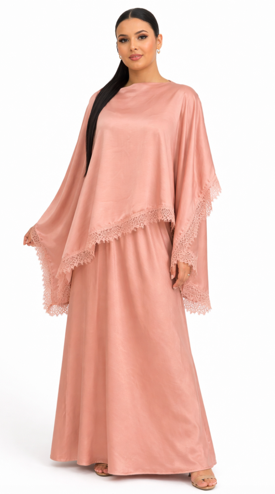 Ensemble Satinée avec Dentelle – Coupe Fluide Élégante