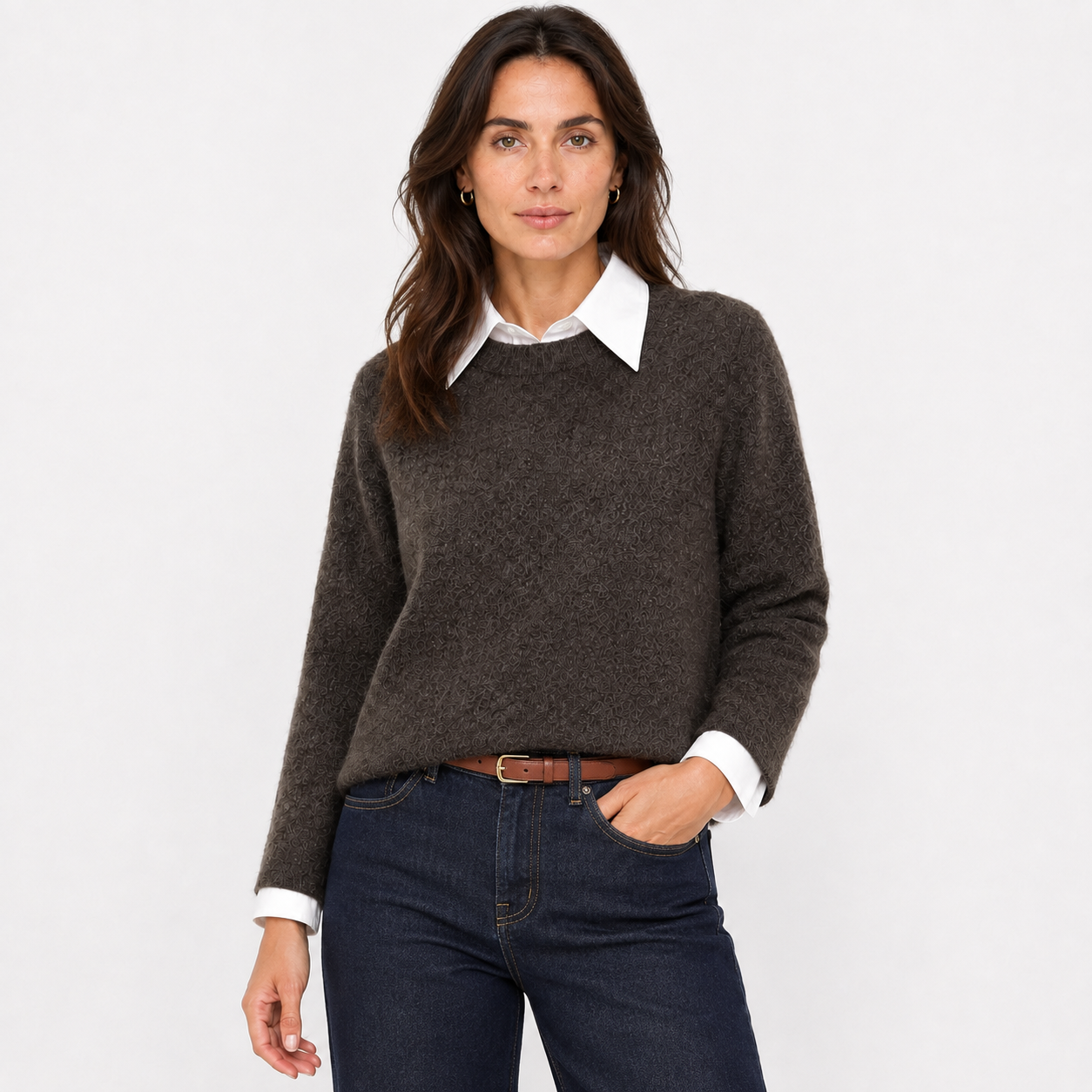 Pull Femme en Maille Douce Effet Chemise avec Col et Poignets Blancs
