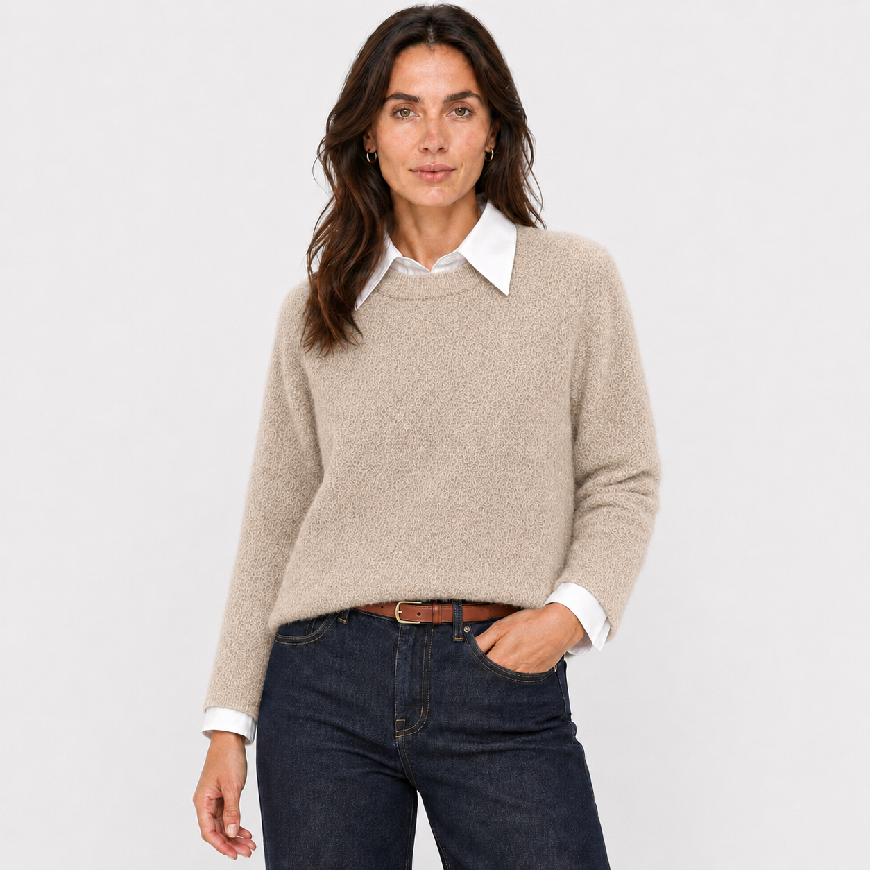Pull Femme en Maille Douce Effet Chemise avec Col et Poignets Blancs