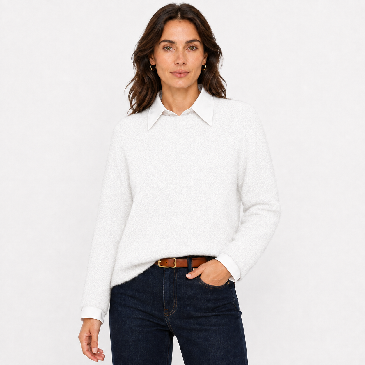 Pull Femme en Maille Douce Effet Chemise avec Col et Poignets Blancs