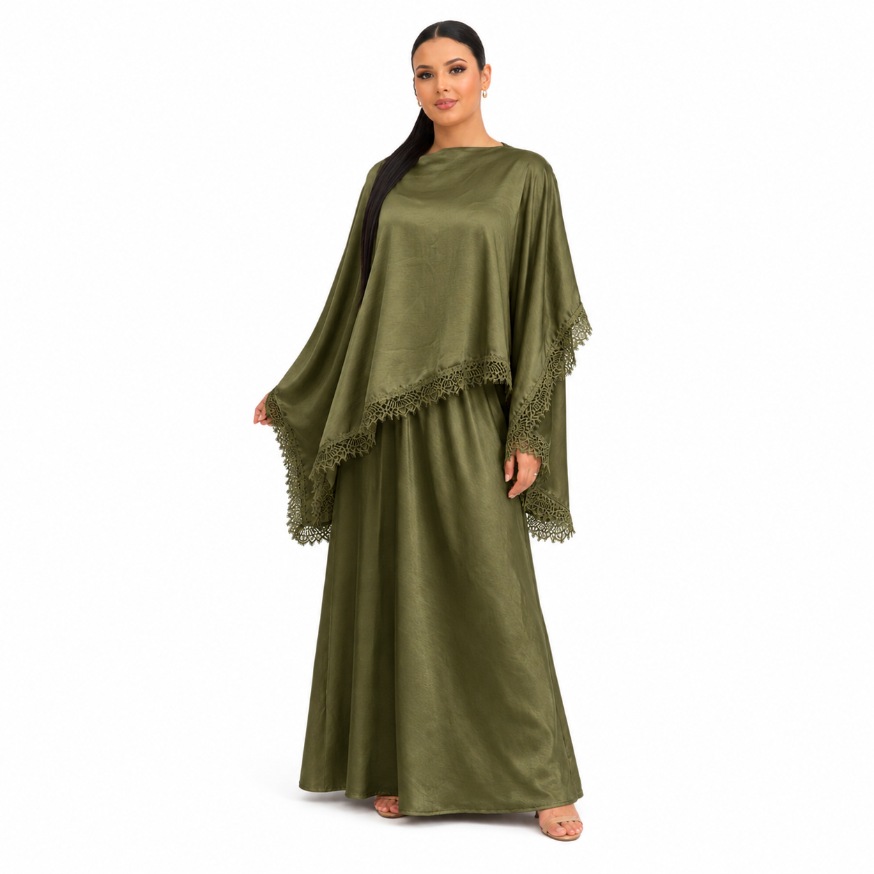 Satin Set with Lace – Elegant Flowy Cut