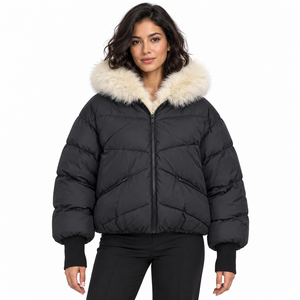 Doudoune courte femme Naïa – Capuche bordée de fausse fourrure