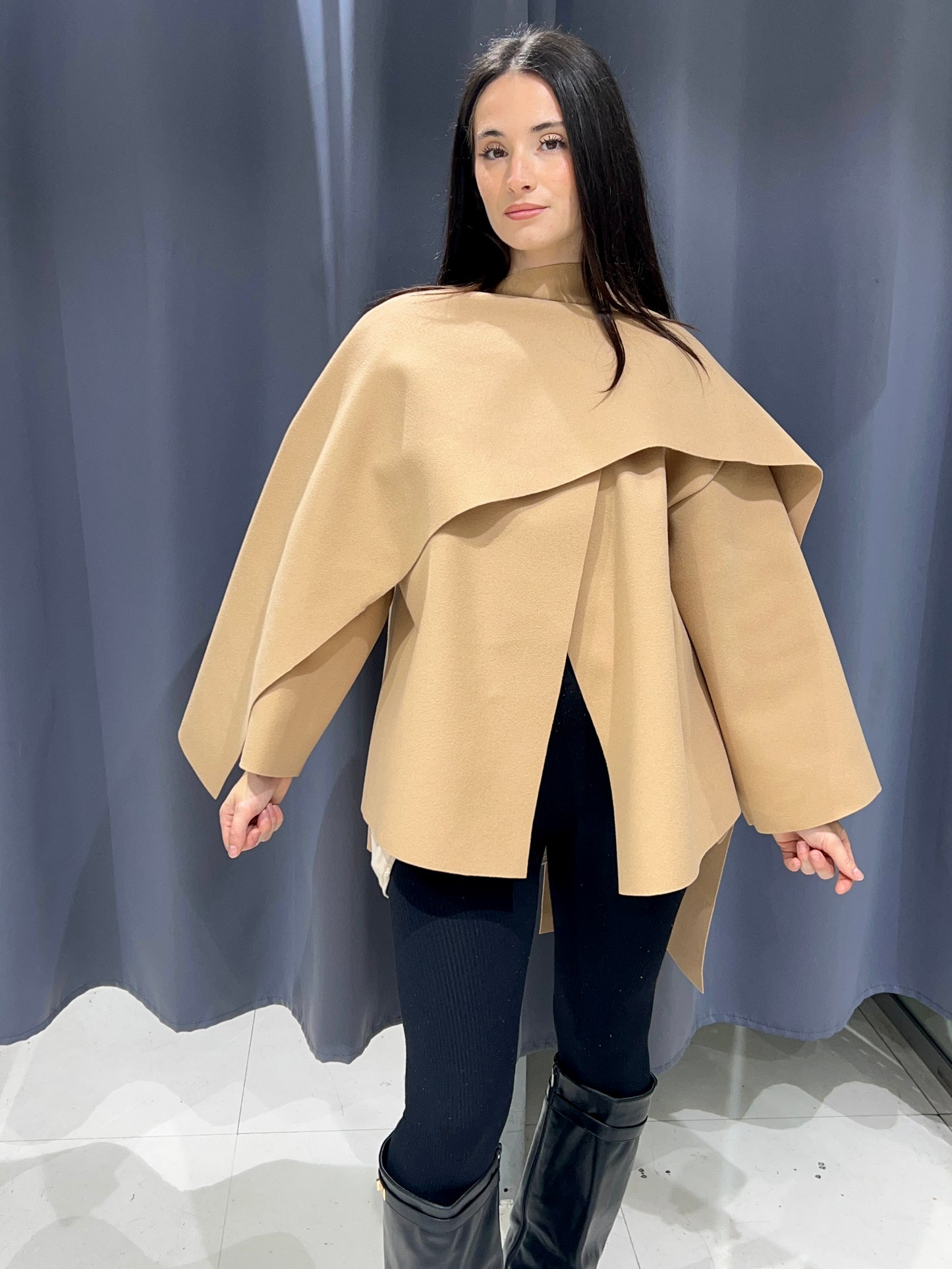 CAPE LUX TENDANCE 233