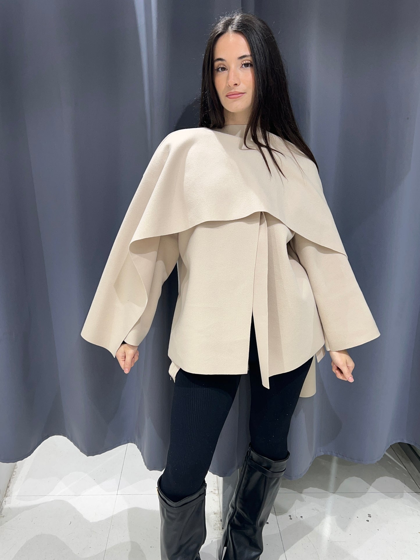CAPE LUX TENDANCE 233