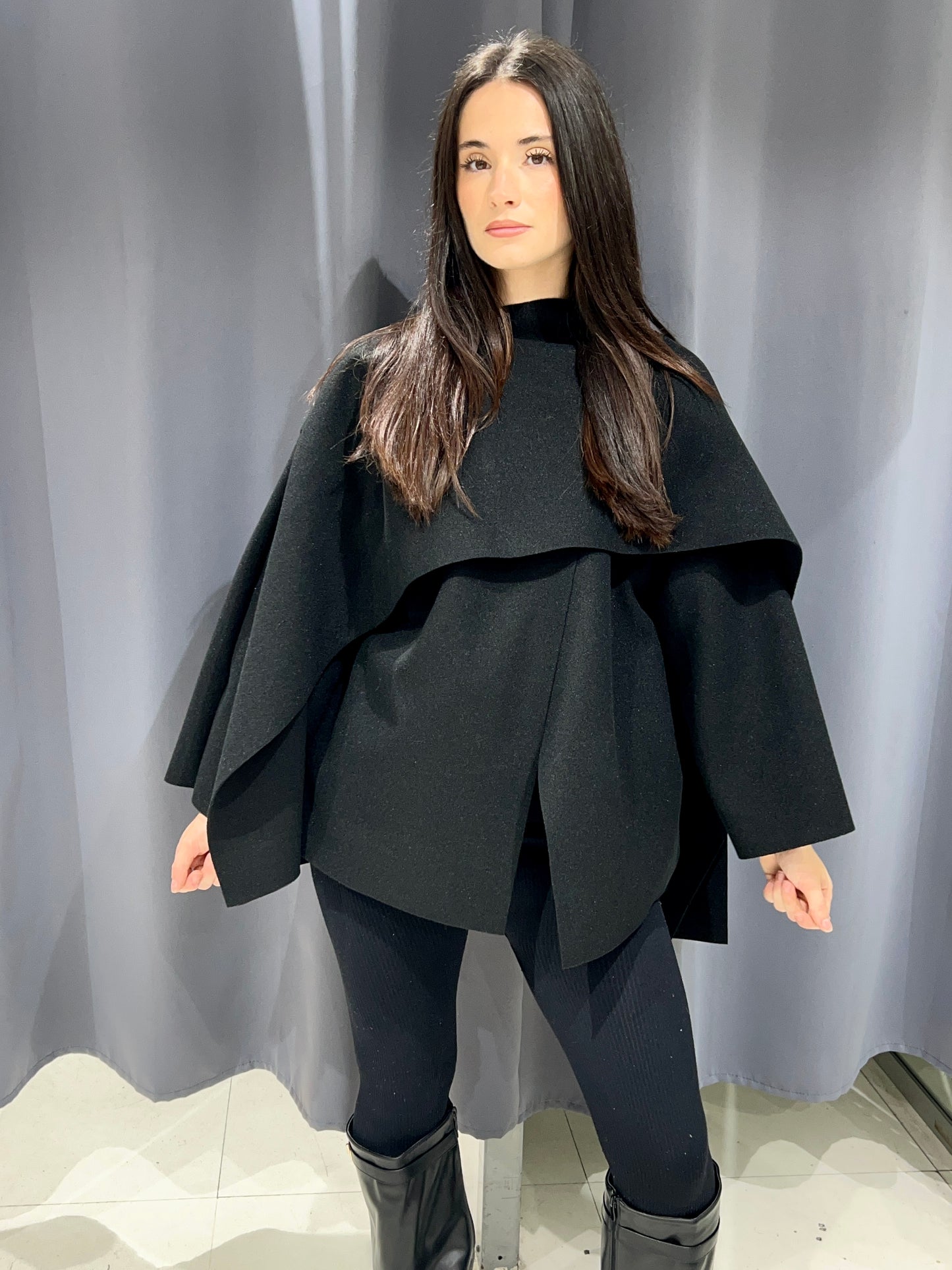CAPE LUX TENDANCE 233