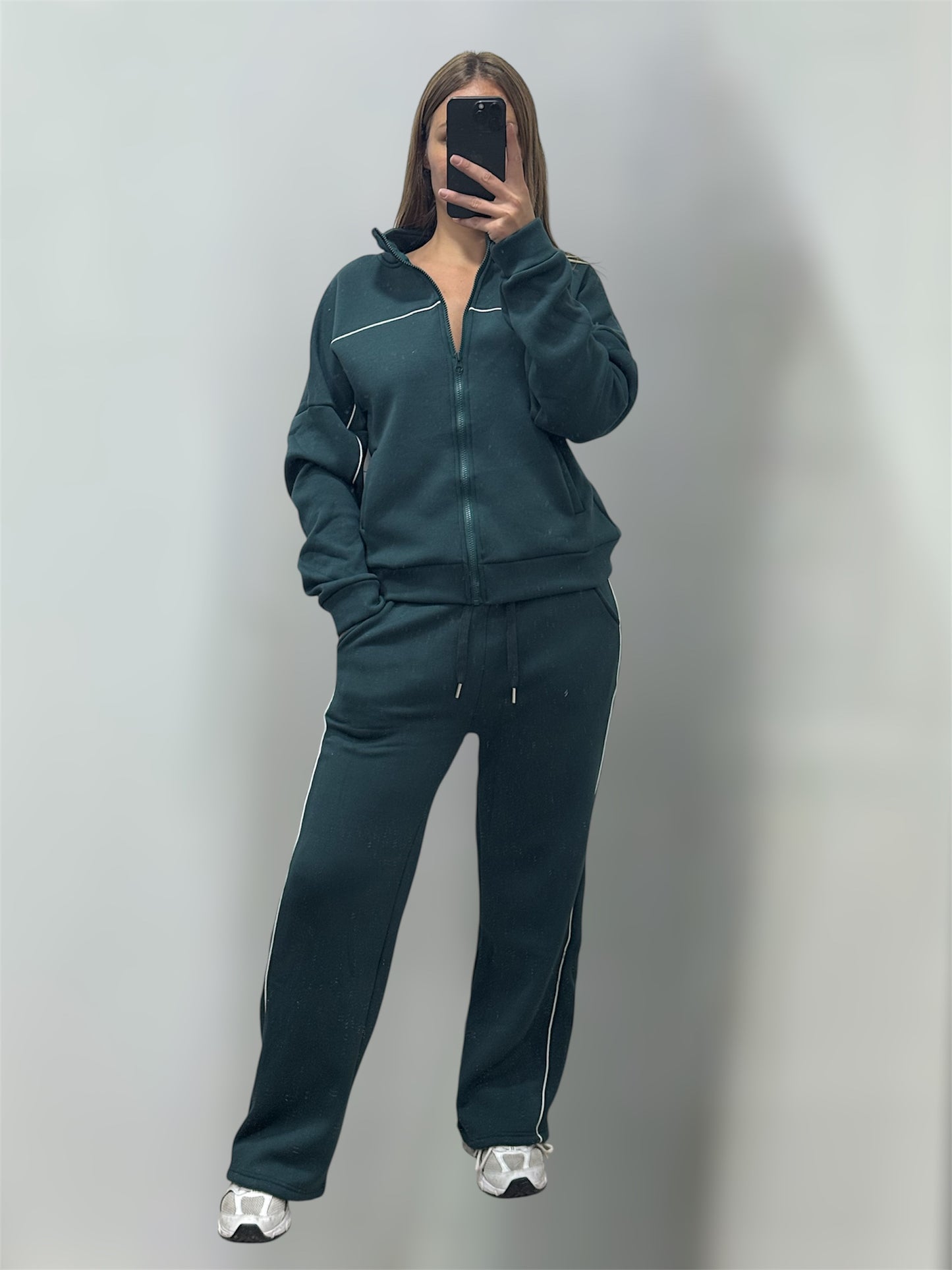 ENSEMBLE JOGGING