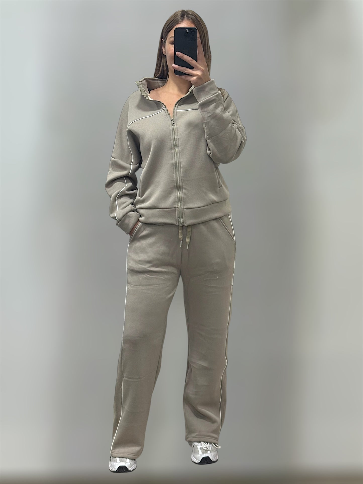 ENSEMBLE JOGGING