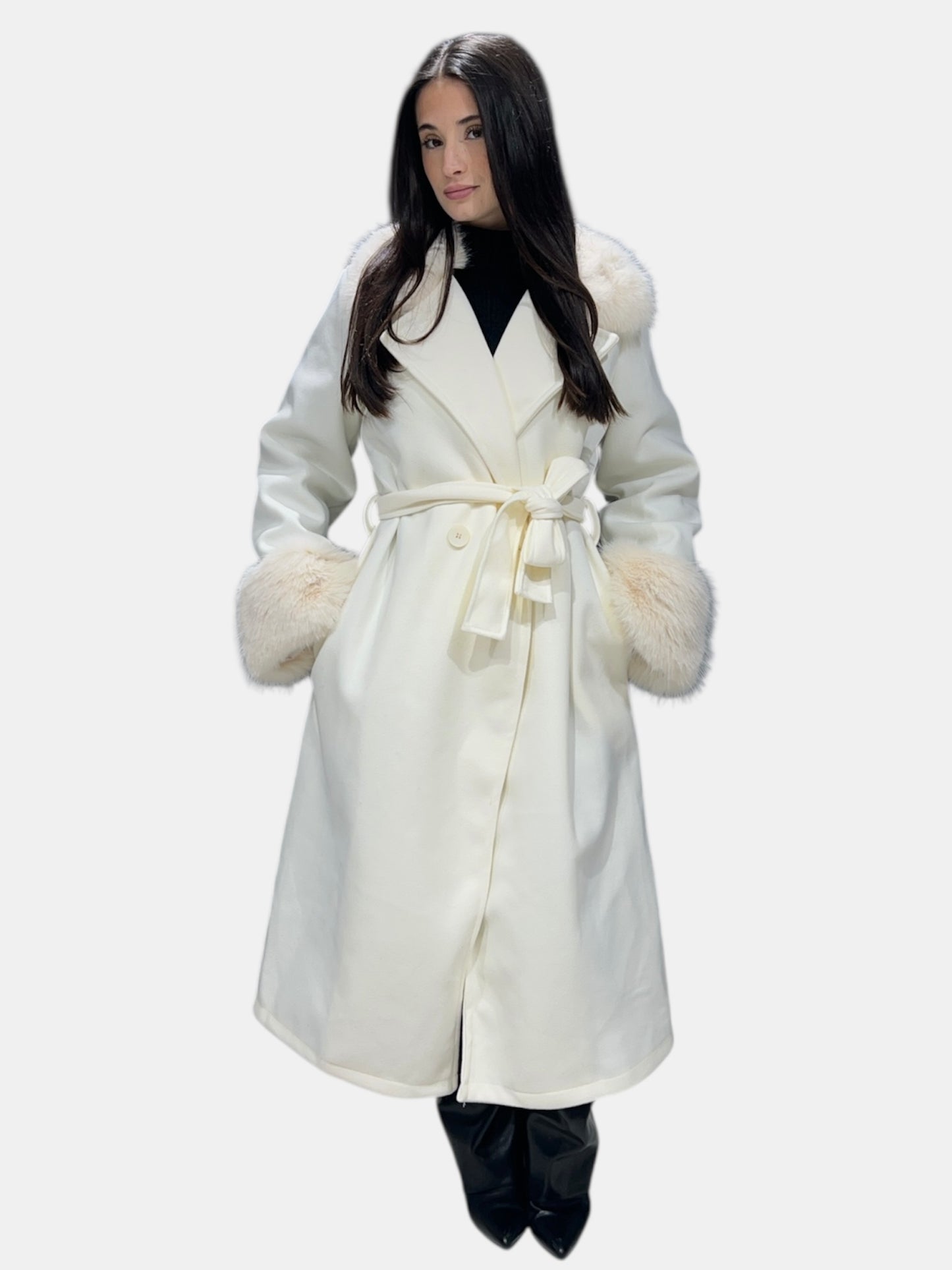 Manteau long avec col et poignets en fausse fourrure