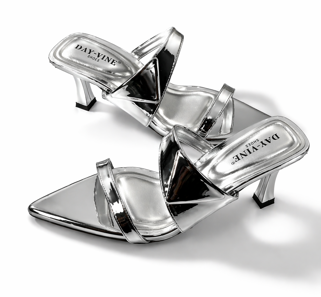 mules élégantes effet miroir  – bout pointu tendance